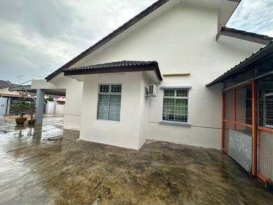 Bukit Indah / Corner Lot / Partial Furnish / No co-broke