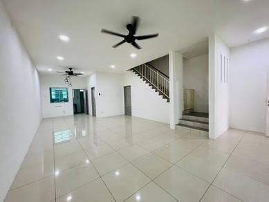 Rumah 2 tingkat untuk disewa