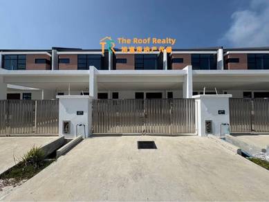 FOR RENT  Double Storey Terrace House @ Sunsky Avenue  📍 Location: Ai