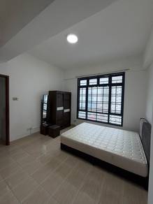 Aster Court Master Room For Rent (Near CIQ, KSL, Holiday Plaza)