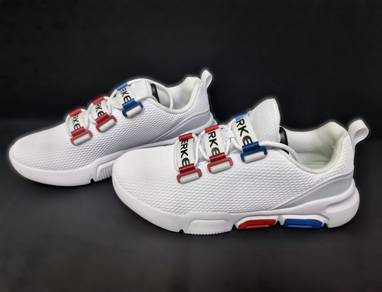 Sport shoes ERKE