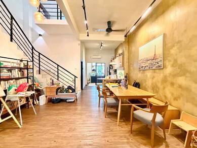 Fully Renovated Extended 2 Storey Palm Horizon Dato Chellam