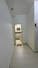 Master bedroom, Female, Putra Suria Resident, 2min Cheras LRT