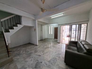Puchong Jalan Intan double storey house affordable home for rent