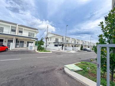 Double Storey Terrace End Lot @ Taman Meranti Putra, Puchong