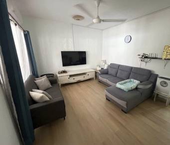 Rumah Sewa 2 Tingkat Taman Mahsuri