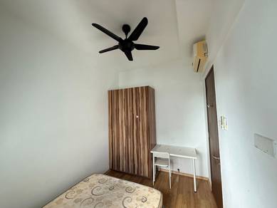Master Room Rental Bayu Puteri  ,Pelangi JB
