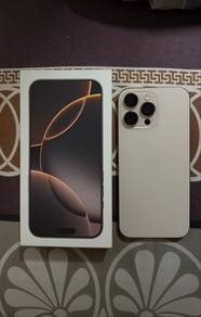IPHONE 16 PRO MAX. Second Like New!!