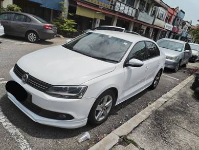 Volkswagen JETTA 1.4 TSI (CBU) (A)