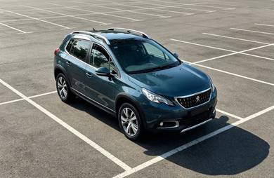 TRUE YEAR 2017 Peugeot 2008 1.2 PURETECH (A) TURBO