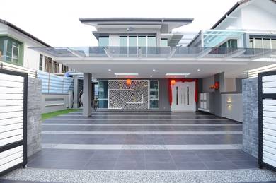 Nilai【 End Lot Cluster House 35x80 Freehold 】Monthly 2K Only !!