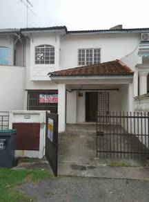 Double Storey House at Taman Putri Kulai