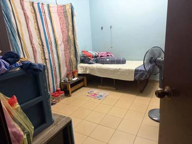Ground Floor Sri Dahlia Apartment, Bandar Puteri Puchong, Jalan Laman