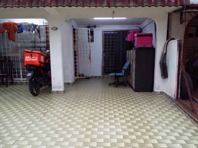 Fully furnished single room available immediately at SS15, subang jaya