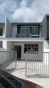 Pulai Mutiara @ Double Storey @ Partial Furnished @ 4 Bed 3 Bath Tuas