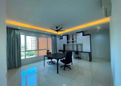 Central Park Rare unit in market ! Low density Fully Furnished 6 rooms