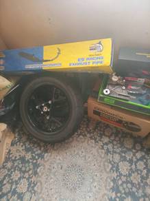 Rim dan tayar sekali untuk NVX