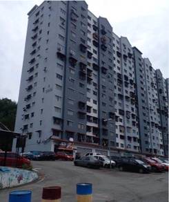 Teratai Apartment (Selayang)