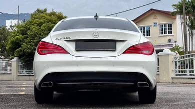 Mercedes Benz GLA-CLASS 1.6 200 (CBU) X156