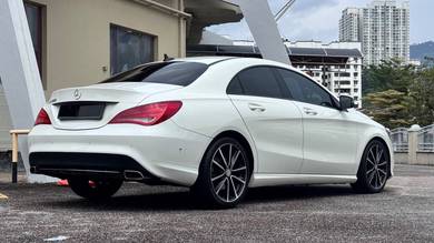Mercedes Benz GLA-CLASS 1.6 200 (CBU) X156