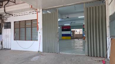 Spacious Light Industrial unit