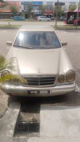 Mercedes Benz 280E 2.8 W124 (A)