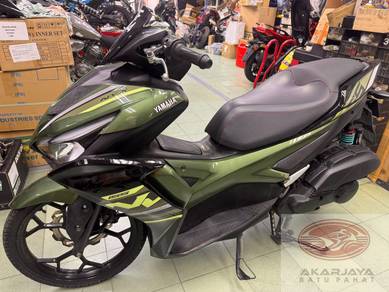 yamaha NVX  155 v2 1644  standard