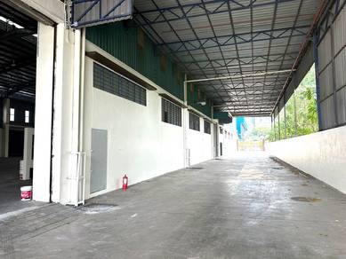 3 storey semid factory for rent