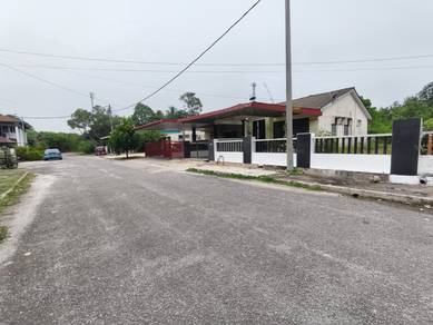 Rumah SemiD Tanah Luas Di Taman Seri Mesra Bedong