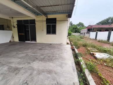 Rumah SemiD Tanah Luas Di Taman Seri Mesra Bedong