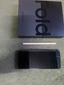 Samsung Z Fold 4 