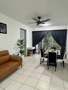 Female Non sharing middle room