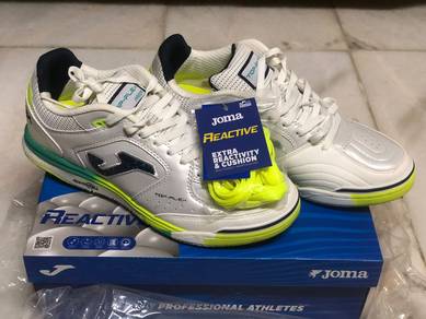 Kasut Futsal Joma