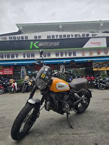 Motor 21 DUCATI SCRAMBLER 800 ICON 4835KM CLASSIC