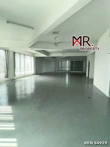 CORNER LOT @ 2nd Floor Shop Lot N City FOR RENT
