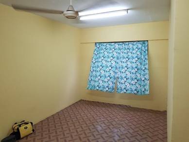 Ground Floor Apartment Pantai Indah Pantai Dalam KL For Rent
