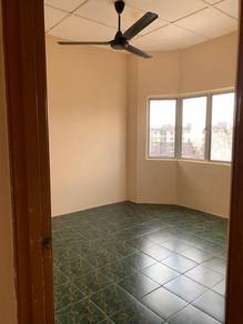 Nilai Perdana Apartment 4 Floor 3 Rooms Basic , Sembilan