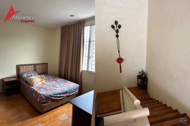 Double Storey Semi-Detached House @ Highfields, Batu Kawa