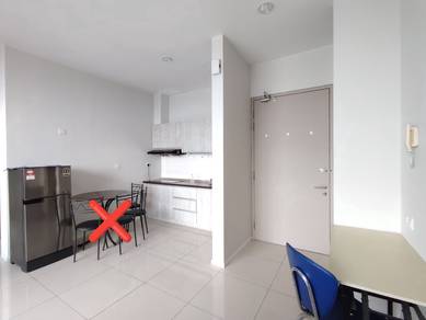 BELOW MARKET VALUE -Dreamcity Residence Seri Kembangan Lakeview Condo