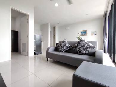 BELOW MARKET VALUE -Dreamcity Residence Seri Kembangan Lakeview Condo