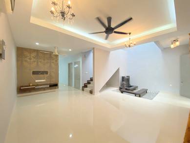 Elegant Double-Storey Terrace in Bandar Baru Enstek | Freehold