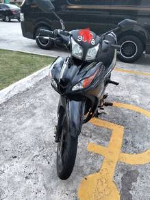 sebuah motor Yamaha 115ZR untuk dijual