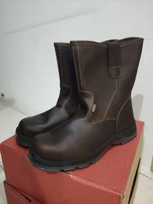 Oscar safety boots size UK 9