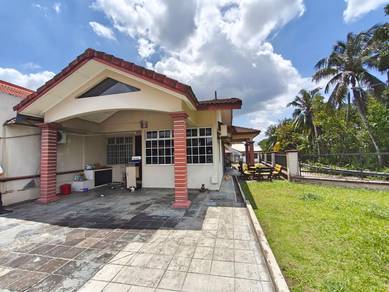 Jalan Sutera Hijau Taman Perling 1 Storey Corner Lot Terrace House