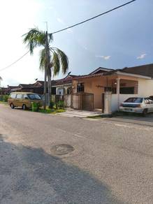 Rumah Luas End Lot Taman Sri Inderapura