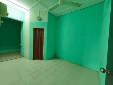 Rumah Luas End Lot Taman Sri Inderapura
