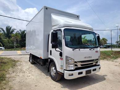 ISUZU NPR71 BOX KOTAK HINO MITSUBISHi ISUZU 2015