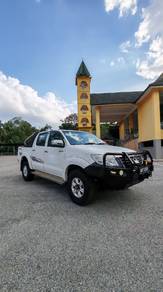 toyata hilux double cab 2011 murah