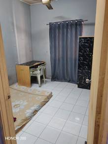 Bilik Untuk Disewa (Hentian Kajang)