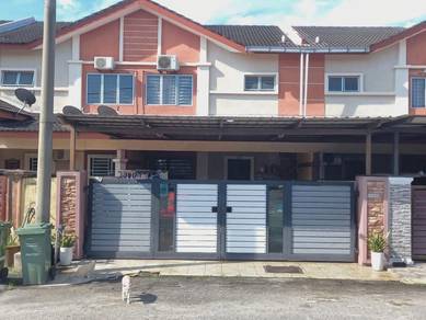 Rumah 2 Tingkat Taman Seri Mahkota Aman